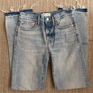 Madewell Light Blue Mid-Rise 90’s Straight-Leg Jeans